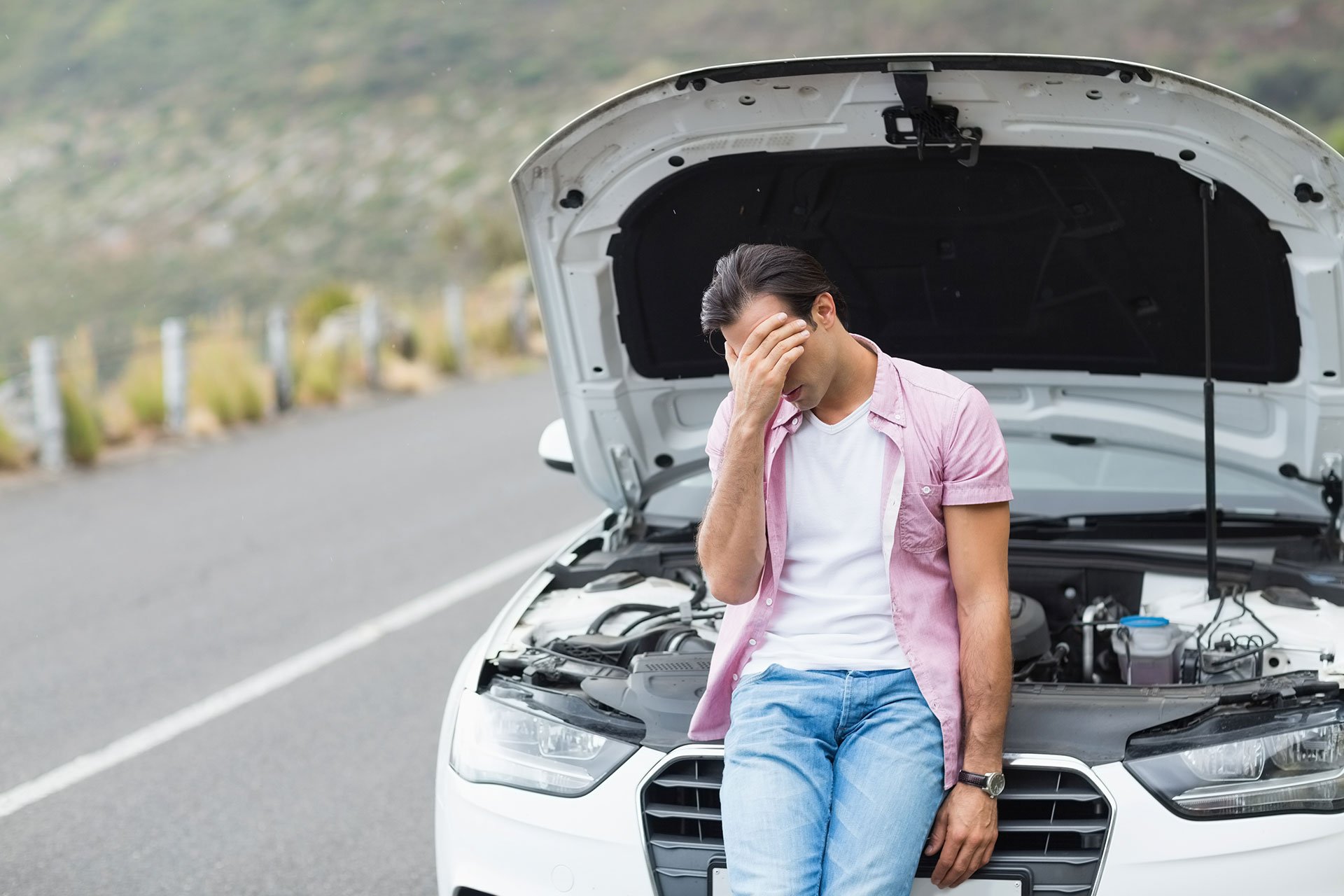 TOP 5 SIGNS OF ENGINE TROUBLE