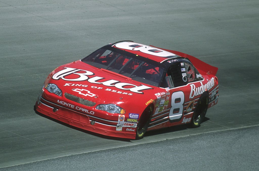 7 DRIVING TECHNIQUES YOU SHOULD LEARN FROM A RACE CAR DRIVER WHY